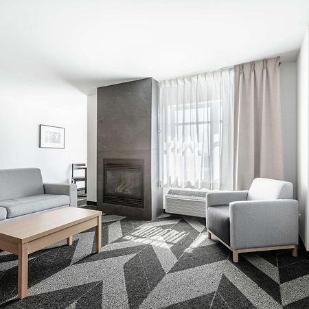 Doubletree By Hilton Quebec Resort Экстерьер фото