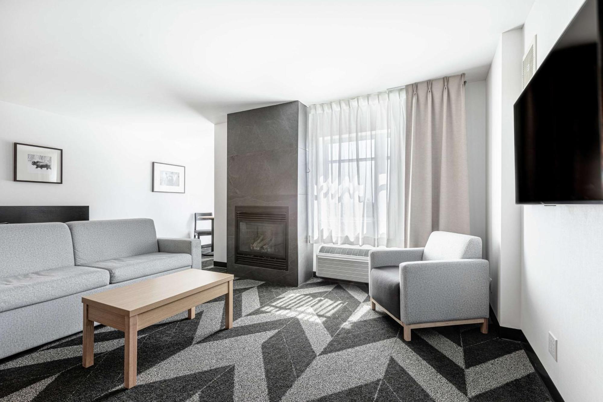 Doubletree By Hilton Quebec Resort Экстерьер фото