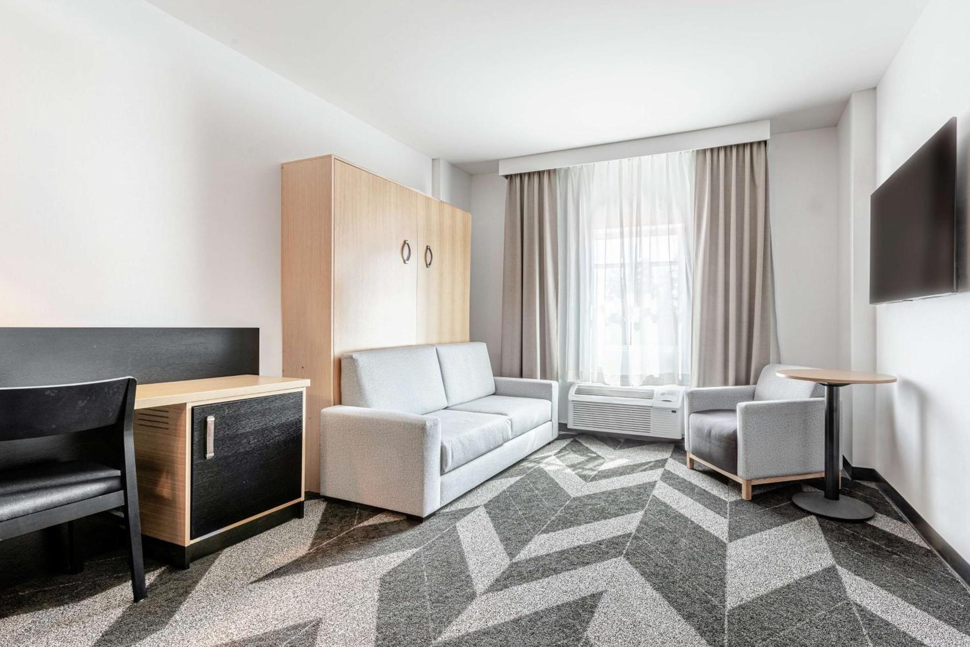 Doubletree By Hilton Quebec Resort Экстерьер фото
